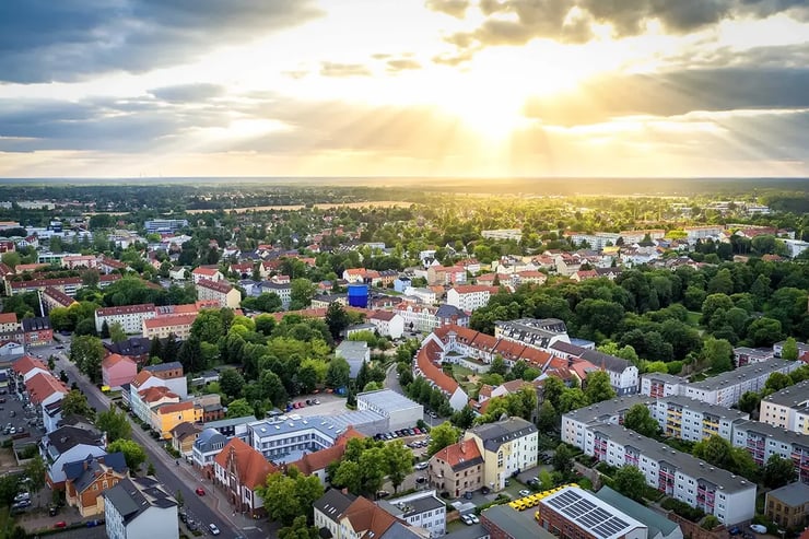 Luftaufnahme von Bernau im Sommer